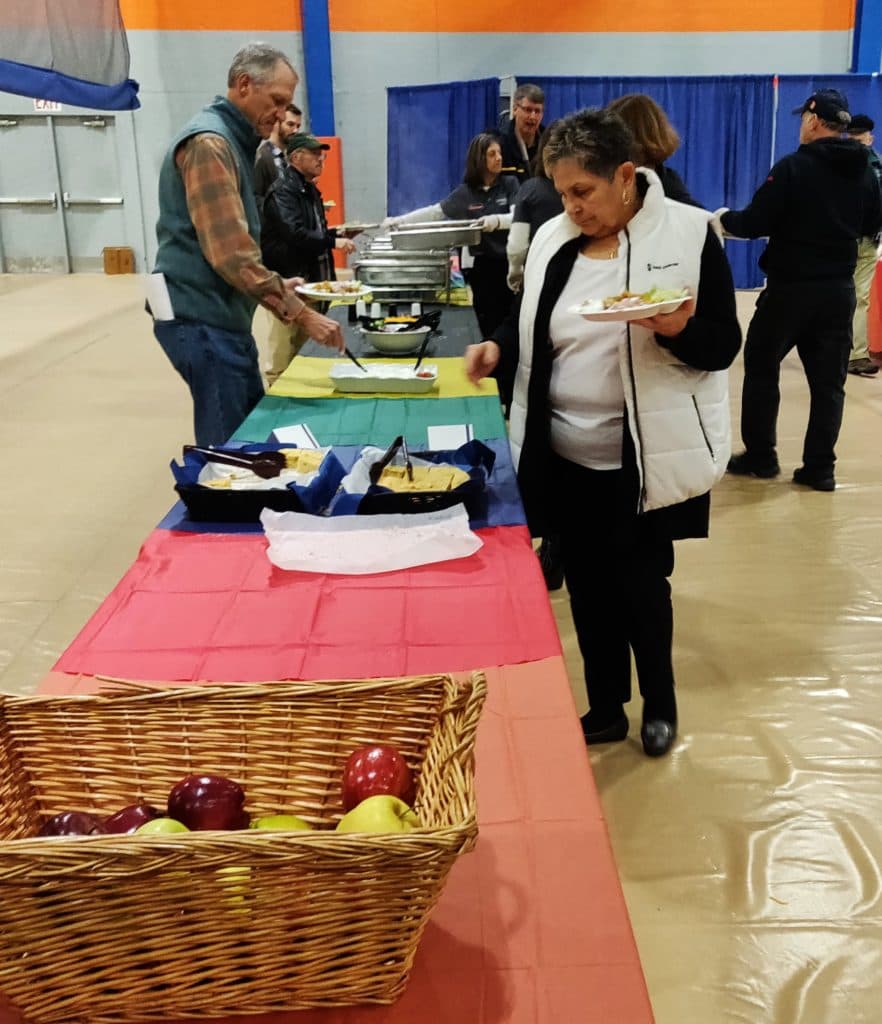 Slideshow: Despite Snowy Weather, Donors Contribute at Project León Auction