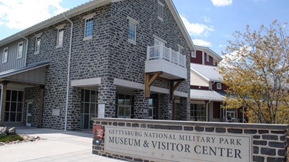 Battlefield Guides Go Back to Work but Visitor Center Remains Closed