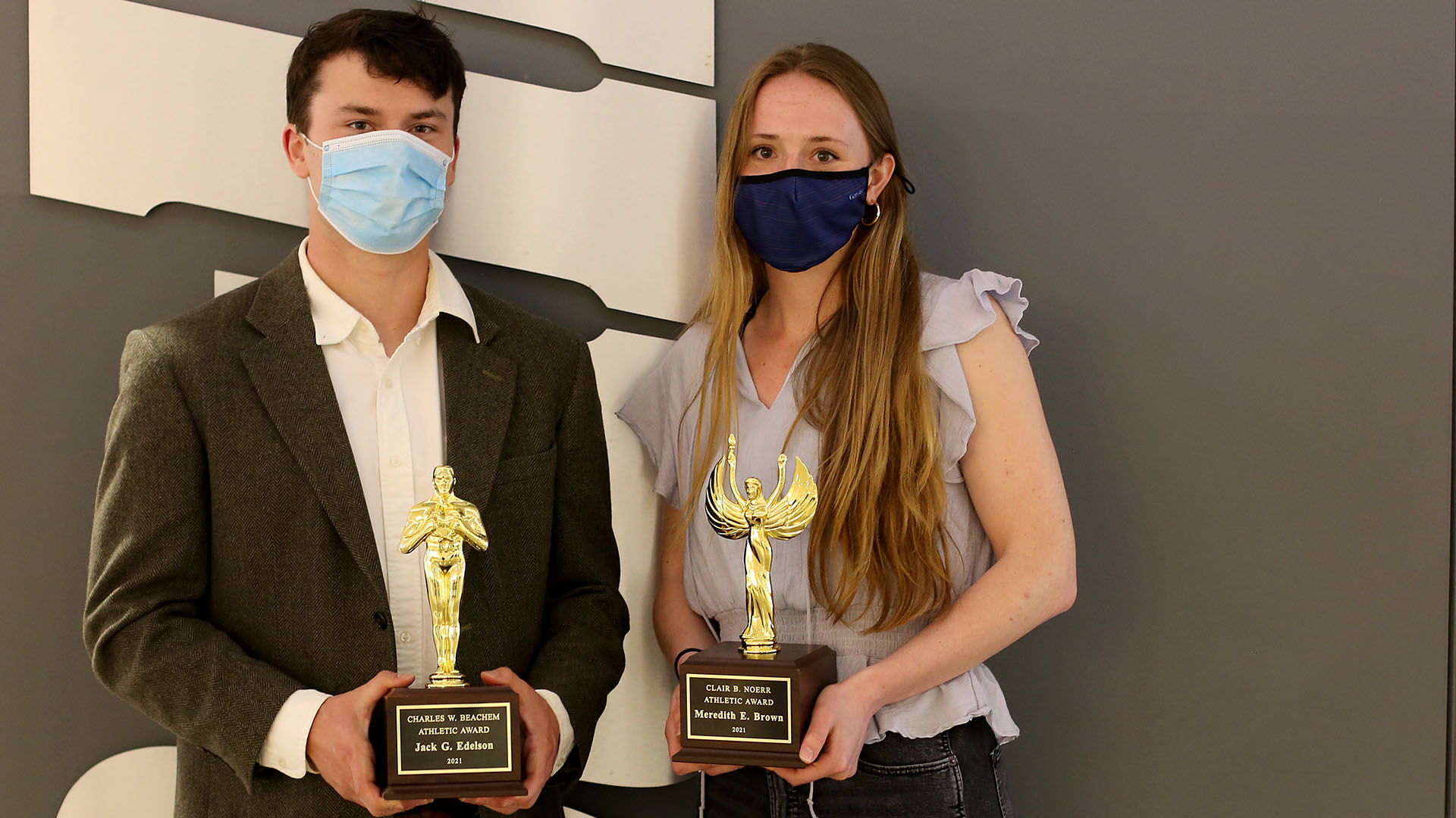 Jack Edelson and Meredith Brown earn top athletic award 