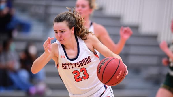 womens basketball gettysburg cruises past muhlenberg
