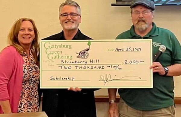 Nature ambassadors donate $25K to Strawberry Hill Nature Center
