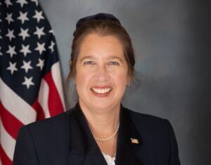 Beth Farnham will run for Congress