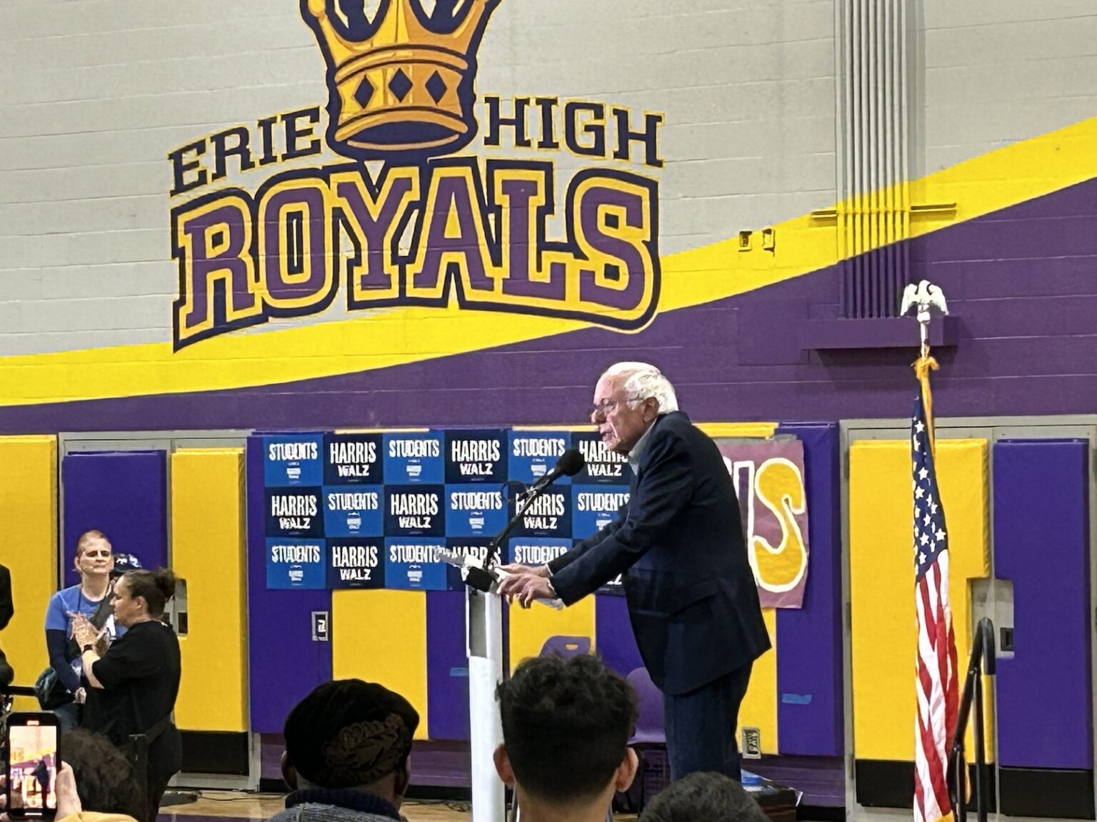 bernie 1536x1152 1