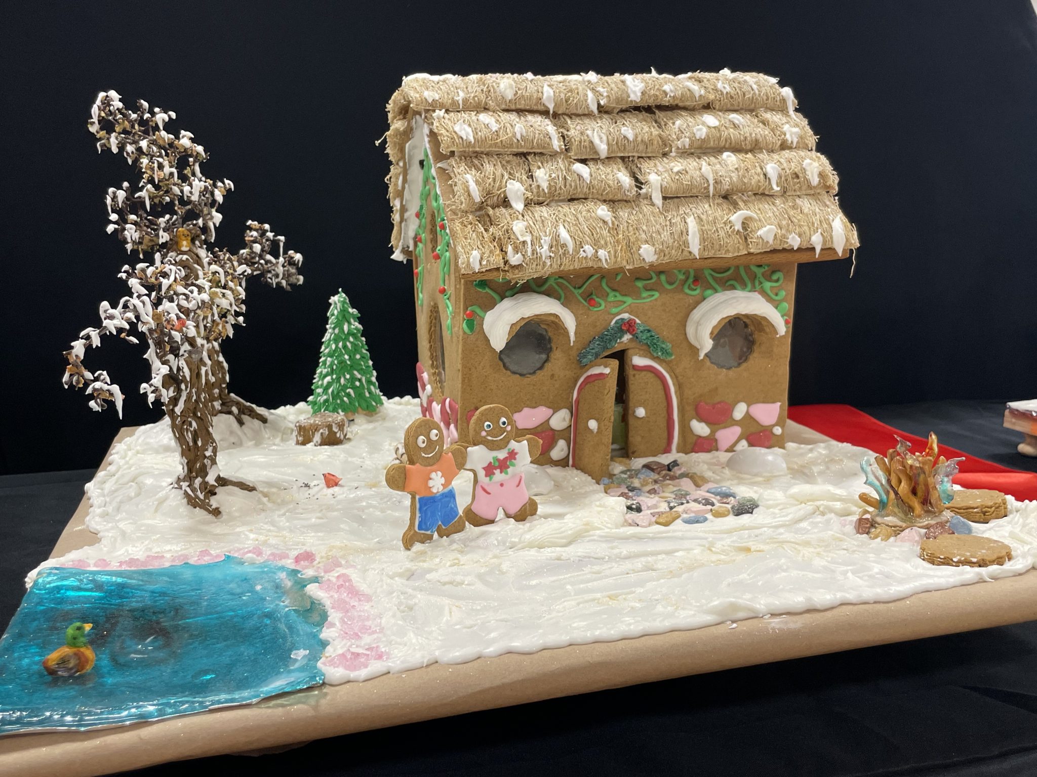 09 04 2025 PR Gingerbread Photo scaled