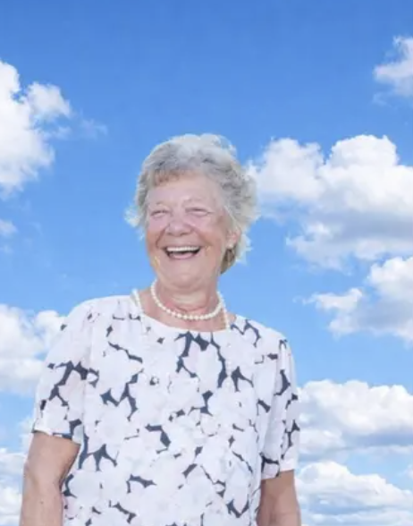 Obituary:  Diana Elizabeth (Holt) Hubbard