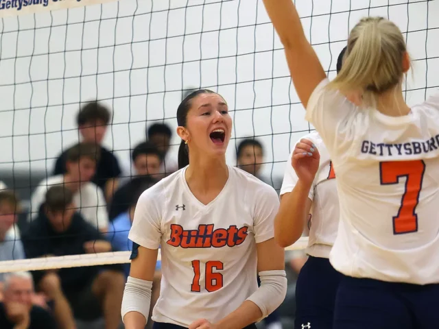 Gettysburg volleyball sweeps Muhlenberg and Stevenson